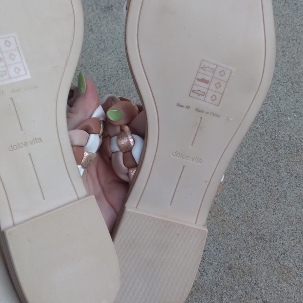 Dolce Vita Natural Stella Flats - Picture 4 of 6